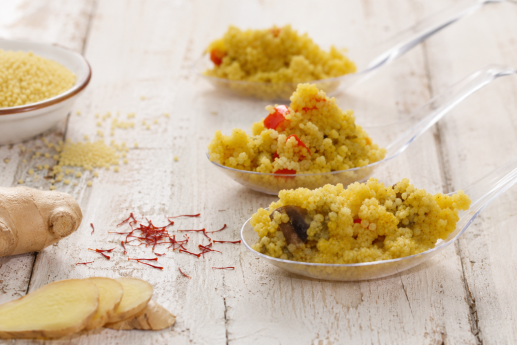 Cous cous freddo con verdure allo zafferano e ginger