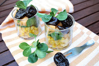 insalata dolce con prugne della california