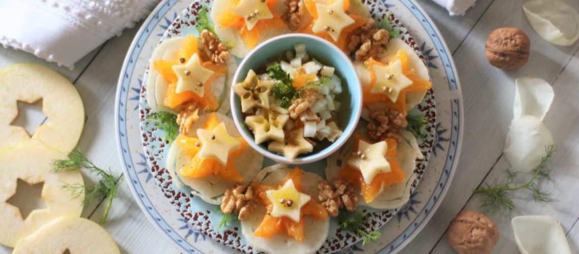 Insalata di finocchi, arance e mele con aceto balsamico e miele