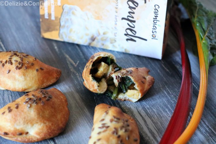 Calzoni con Tempeh al naturale ed erbette di stagione
