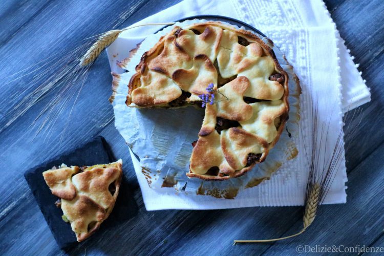 Crostata di patate, tempeh di fagioli e noci