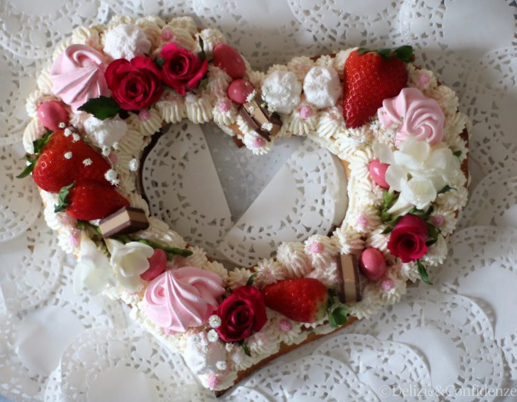 Heart Cream Tarte con frolla alle mandorle, Namelaka al cocco e cioccolato