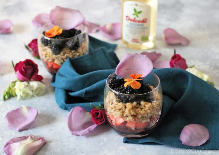 Porridge con frutta fresca
