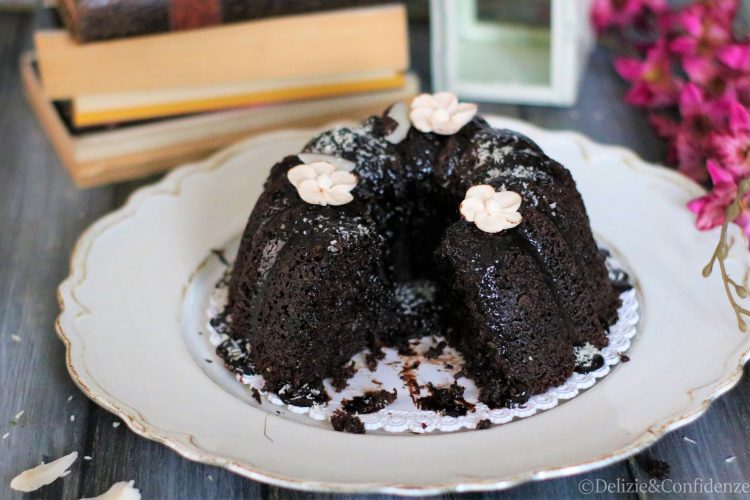 Bundt Cake al cocco e carrube