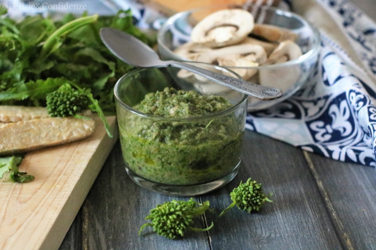 Crema di tempeh di soia con cime di rapa e champignon