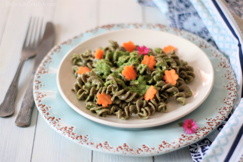 Pasta fredda con pesto di sedano