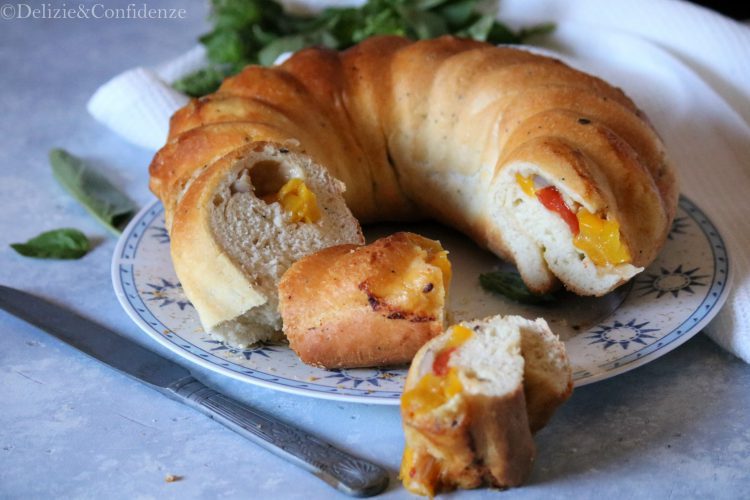 Corona salata ripiena di verdure