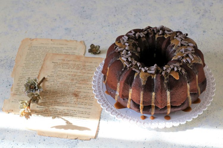 "S.Martino" Bundt Cake - Torta al cacao con glassa al caffè