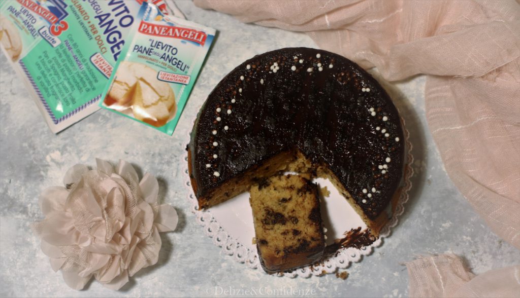 Torta in pentola con yogurt al caffè e cioccolato fondente (senza latte, senza burro, senza zucchero)