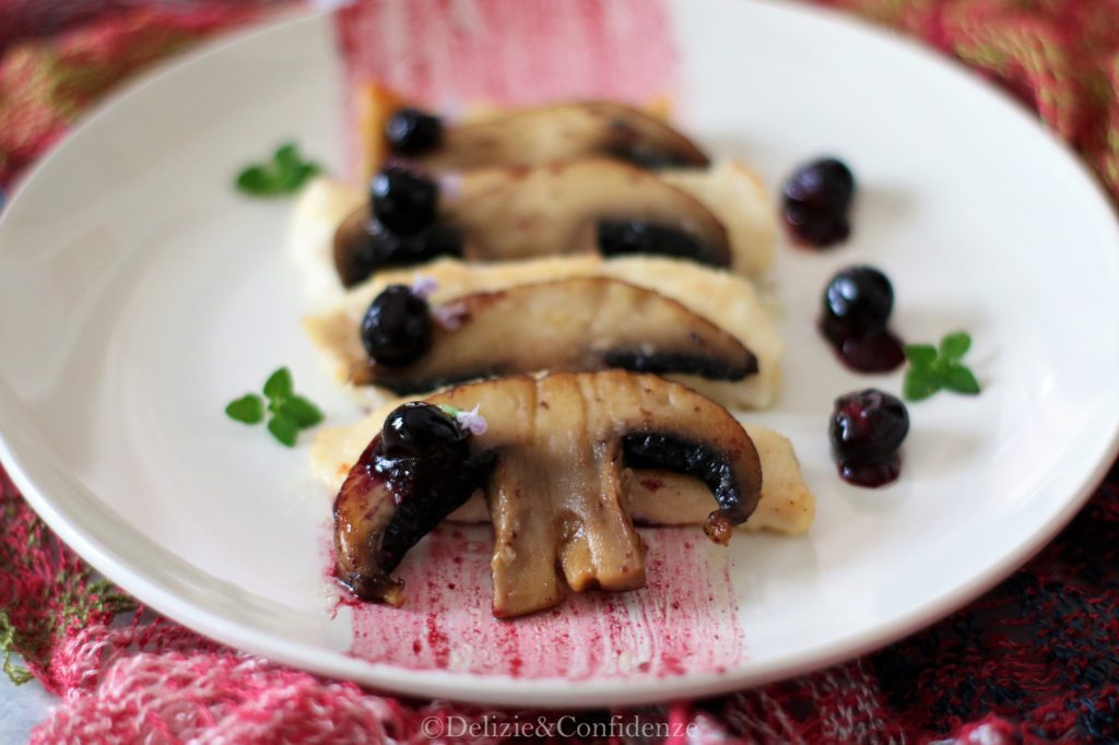 Scaloppine ai funghi con mirtilli
