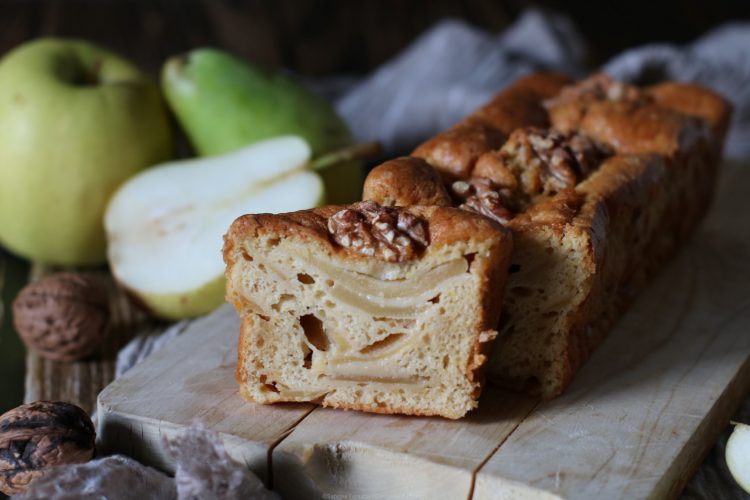 Plumcake pere, mele e noci