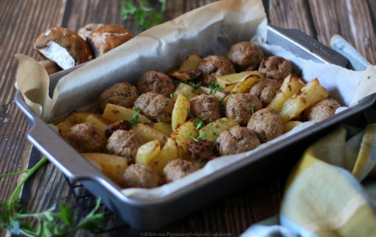 Polpette al forno con funghi e patate
