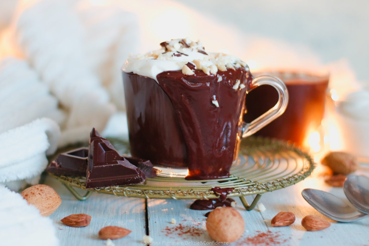 Cioccolata Calda Con Latte Di Mandorla