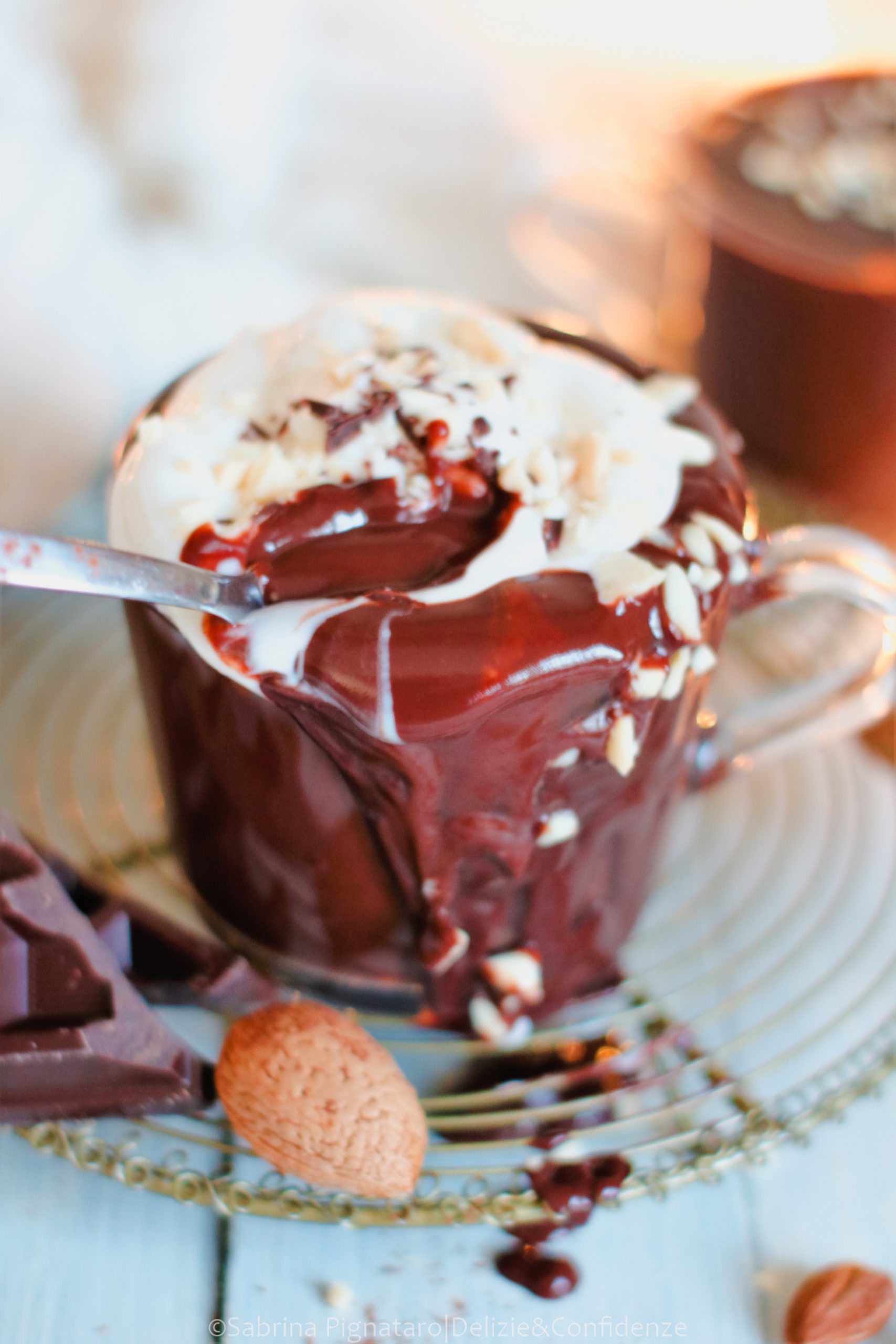 Cioccolata Calda Con Latte Di Mandorla
