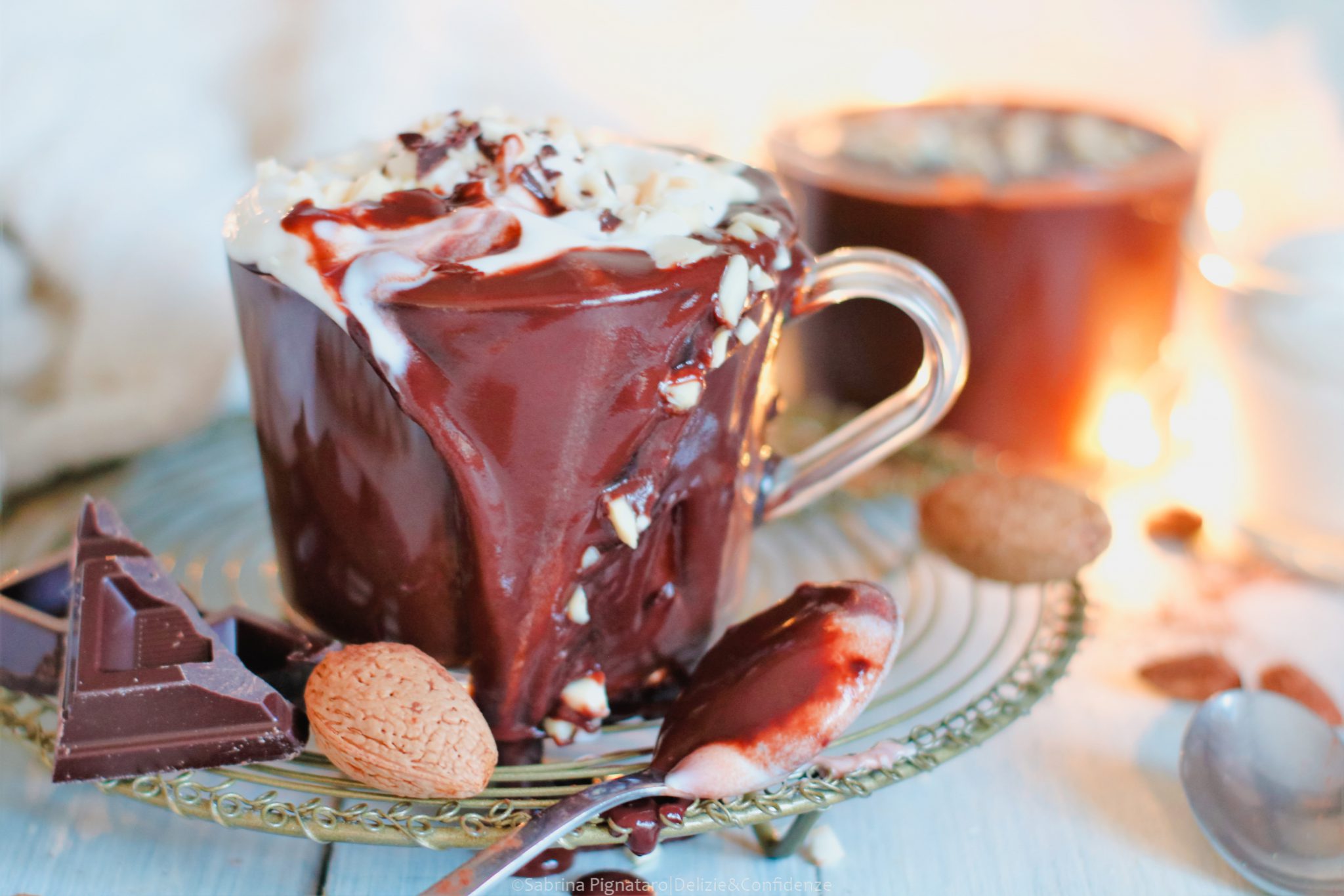 Cioccolata Calda Con Latte Di Mandorla