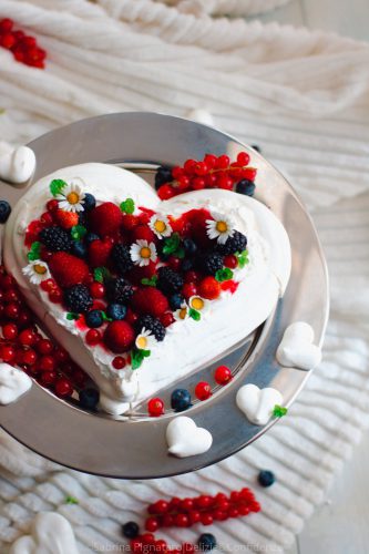 Pavlova ai frutti di bosco