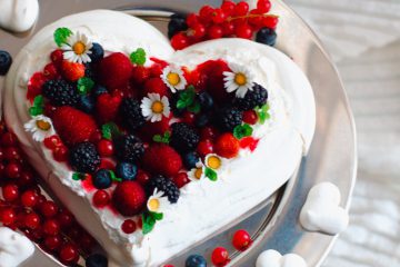 Pavlova ai frutti di bosco