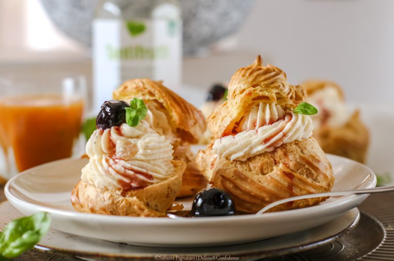 Zeppole di San Giuseppe con crema Tantifrutti Albicocca e basilico