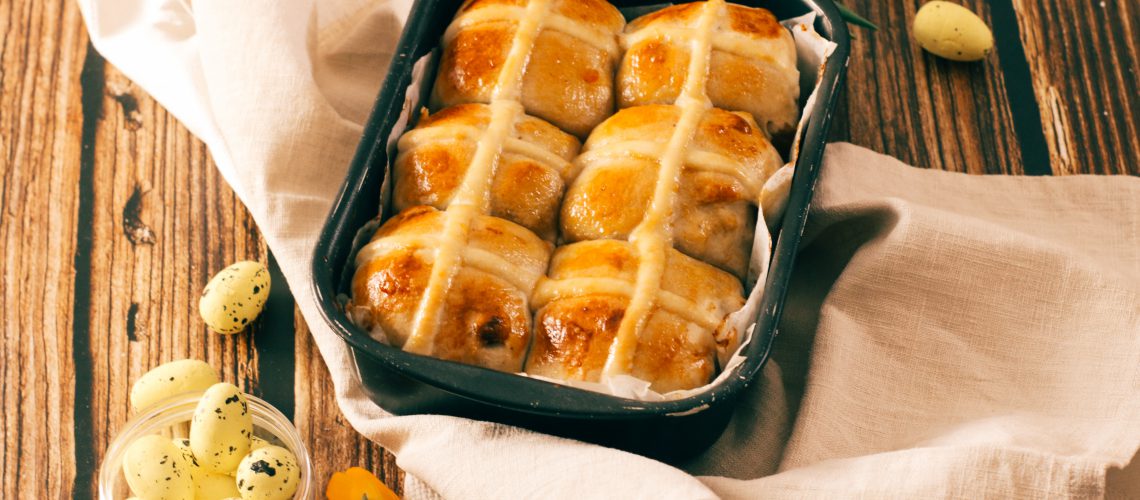 hot cross buns