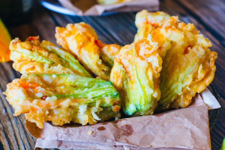 Fiori di zucca fritti in pastella alla birra