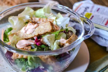 Tempeh alla piastra in insalata