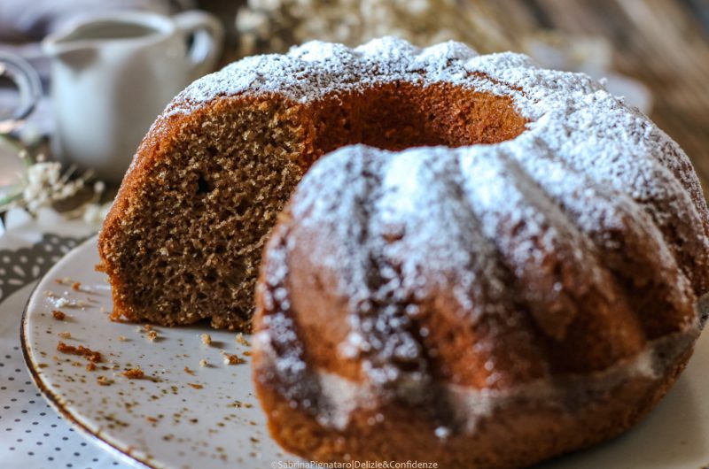 Ciambella al caffè e latte caldo (vegetale) 