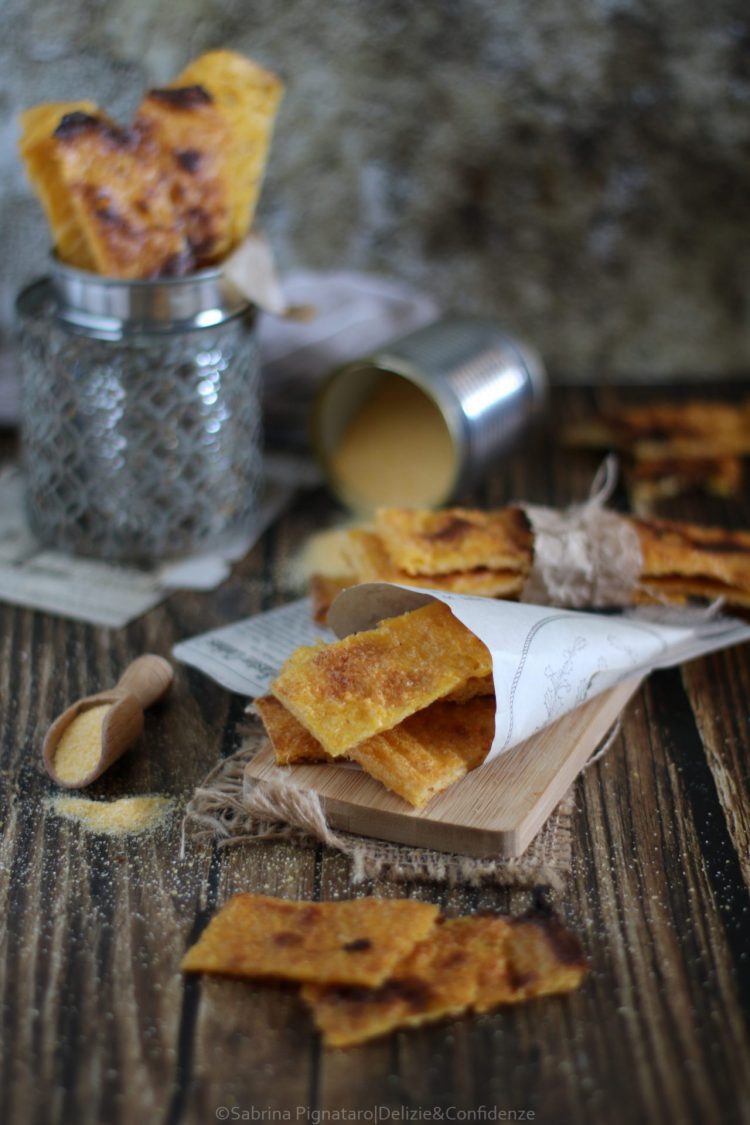 Croste di polenta croccanti