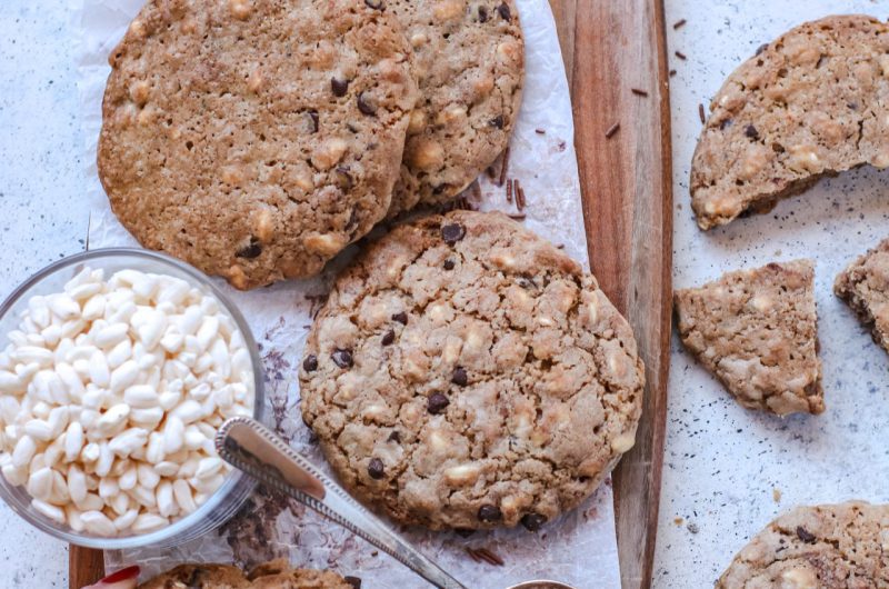 Cookies con riso soffiato e cioccolato fondente