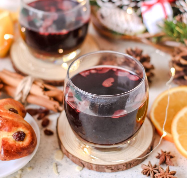 Glogg (vino cotto liquoroso e speziato)