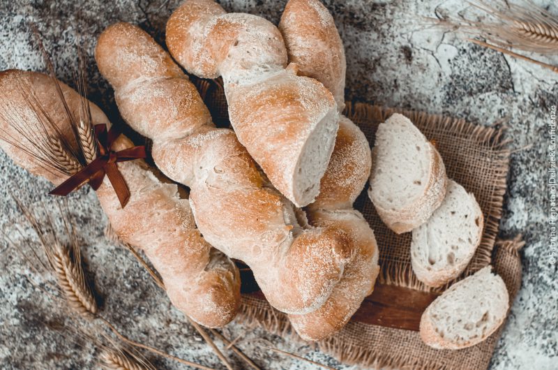 Pain torsadé - Pane Attorcigliato