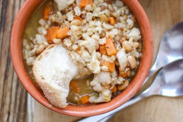 Zuppa di legumi e cereali