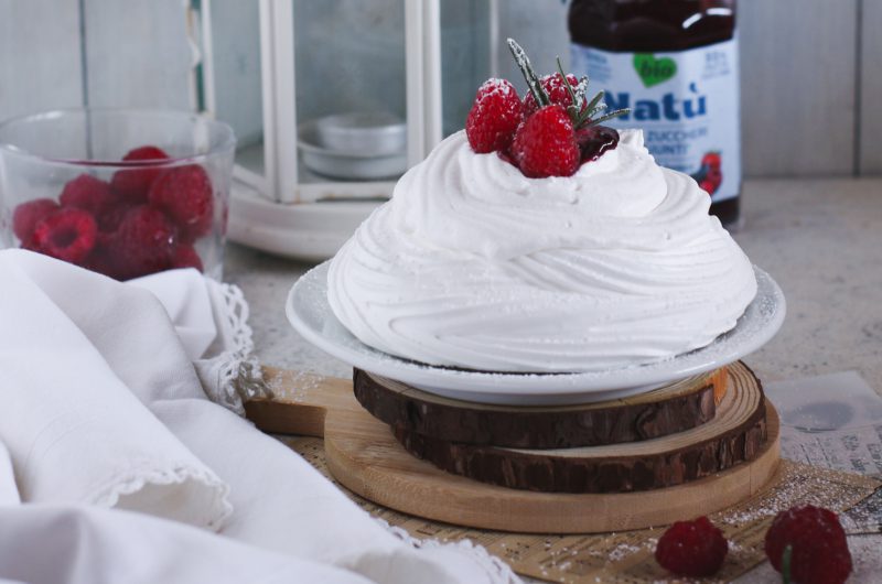Mini pavlova frutti di bosco e lamponi