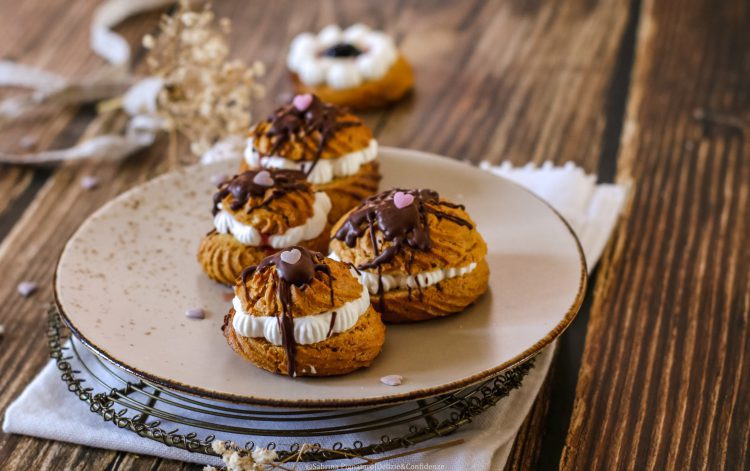 Bignè con crema diplomatica