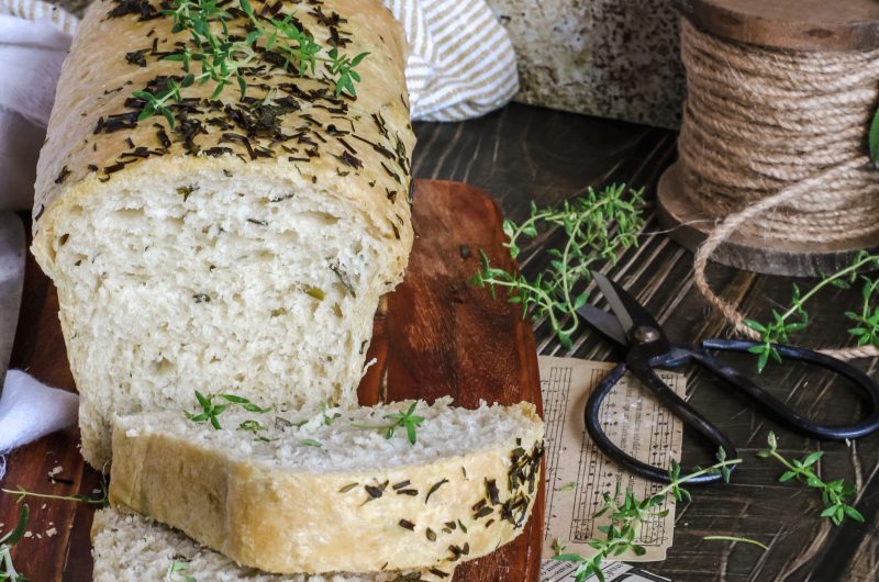 Pan bautello alle erbe aromatiche
