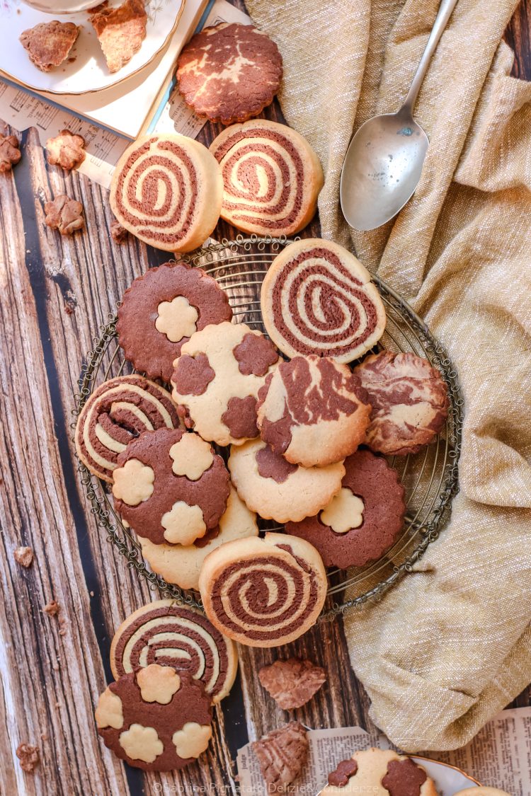 Biscotti bicolore - frolla all'olio