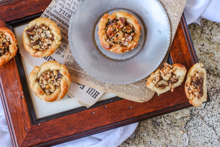 Crostatine con frutta secca