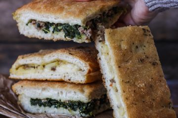 Pizza ripiena di verdure