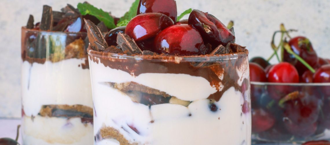 Tiramisù alle ciliegie (ricetta vegana)