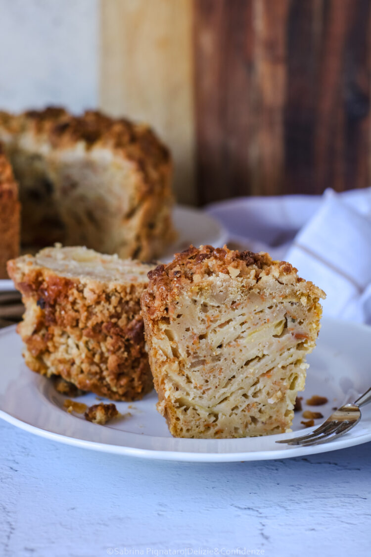 Ciambella di mele e zucca con crumble mandorlato