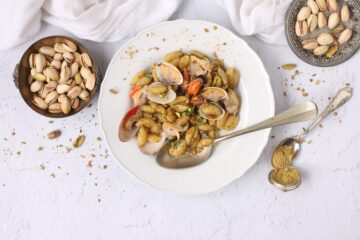 Pasta con pistacchi e frutti di mare