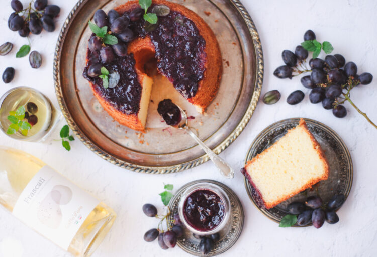 Chiffo Cake al vino con riduzione di uva
