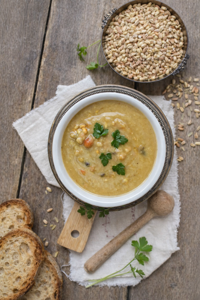 Zuppa ai 5 cereali con lenticchie e curry