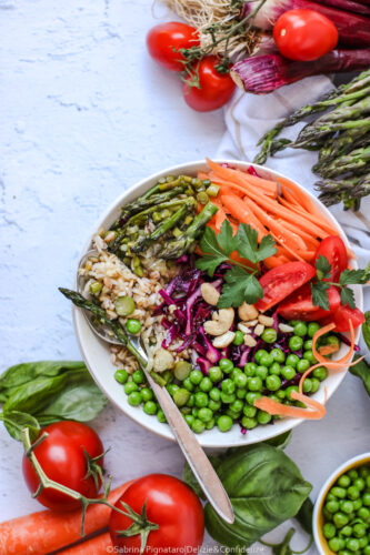 Bowl cereali e verdure
