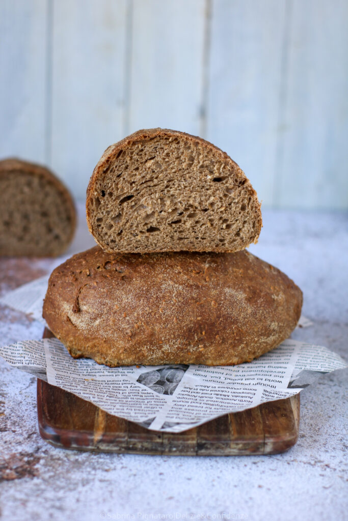 Pane integrale con avena e semi