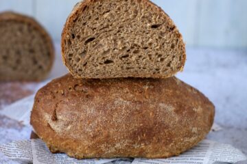 Pane integrale con avena e semi