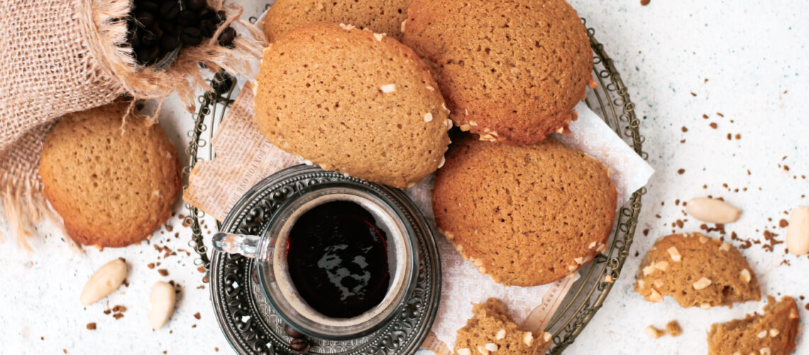 Cookies maxi al caffè e mandorle